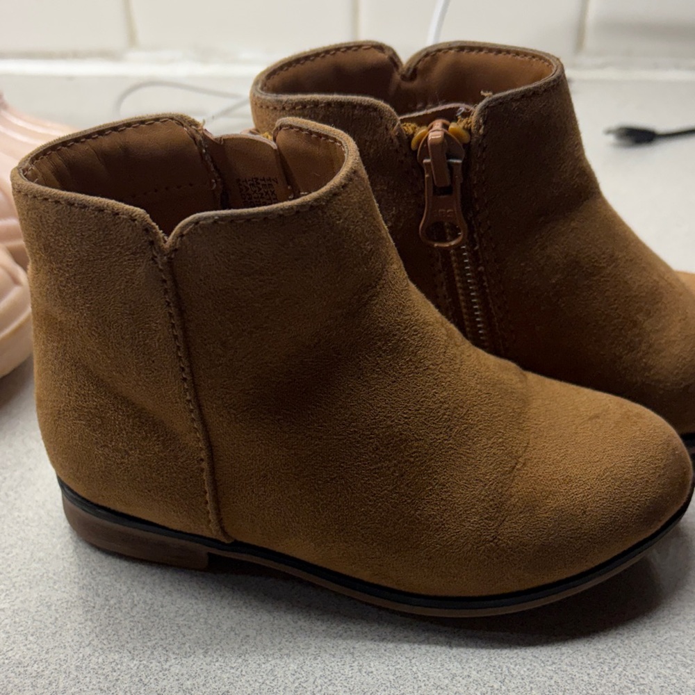 Cat & Jack Brown Kids Boots with Zipper-ToddlerSize 7C